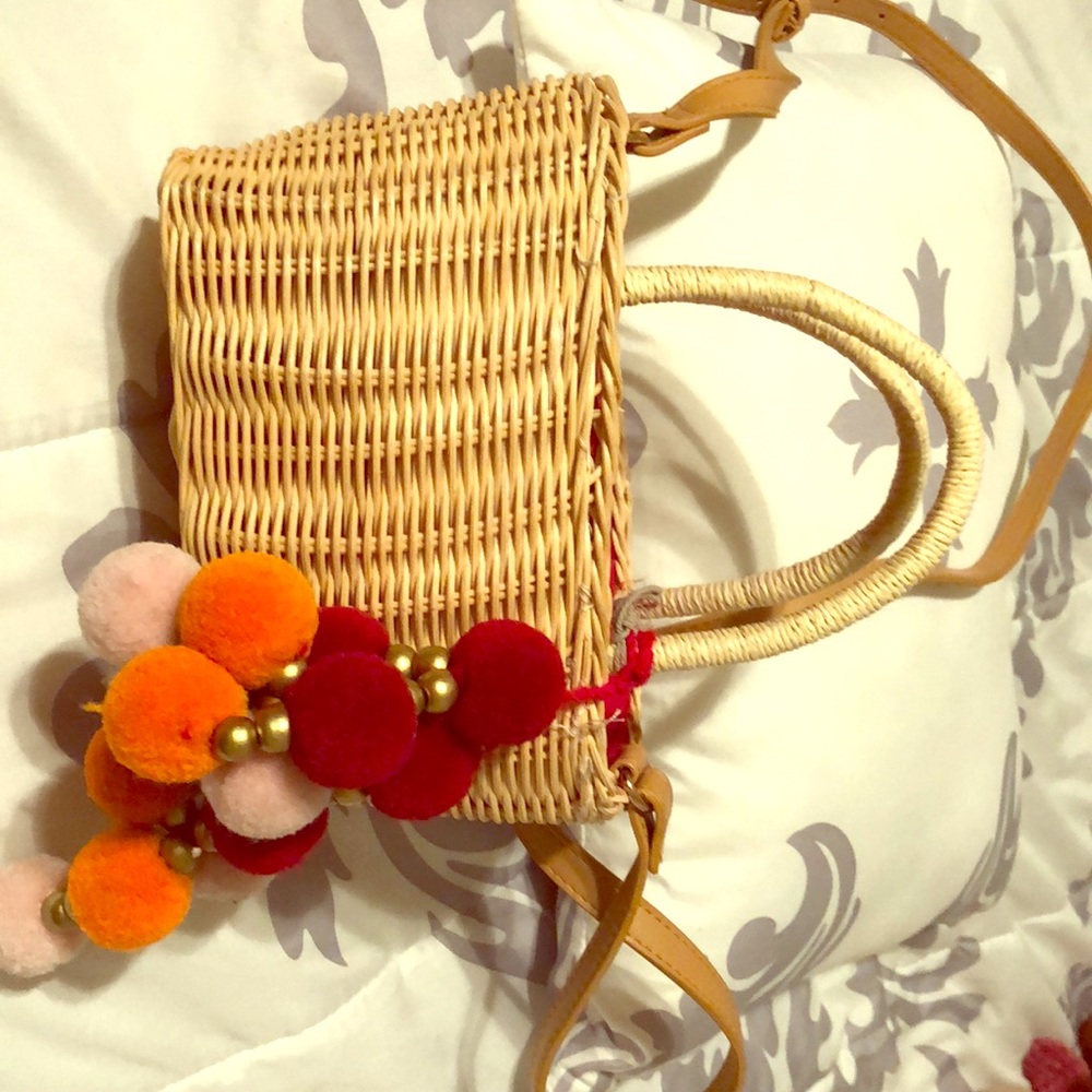 Cute little tote/basket bag and